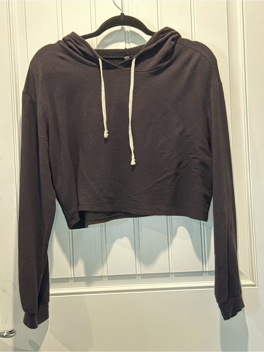 Cropped Floral Detail Hooded Long-Sleeve Top